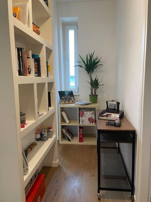 Delizioso - Vicino Metro A Appartement
